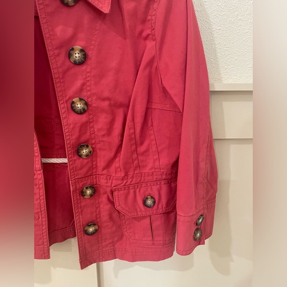Eddie Bauer Red Utility Jacket with Buttons Petite - Picture 4 of 9